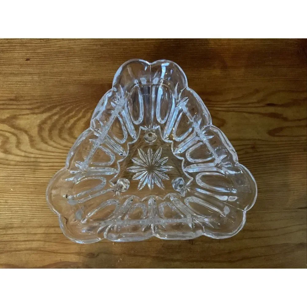 Action Industries Crystal Bird Collection Triangular Candy Dish With Lid‎